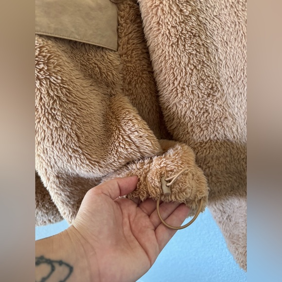 VS PINK Teddy Half Zip Sweater size M - Picture 2 of 4